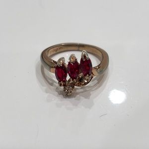 💎Diamond accented ring💎